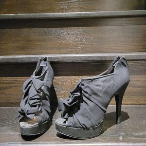 2/$20 Vintage Y2K Nine West Black High Heels Shoes Size: 6M US